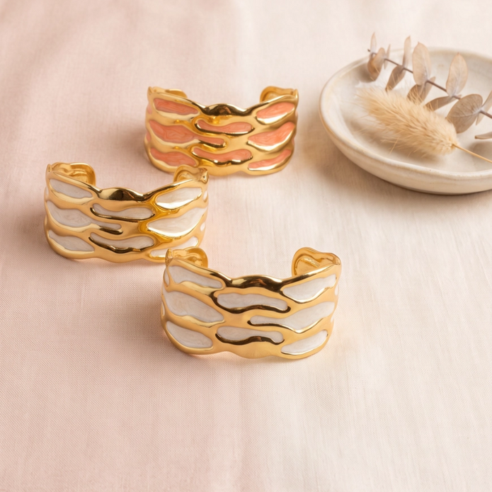 Lattice enamel cuff bracelet White - NoonJ Nation