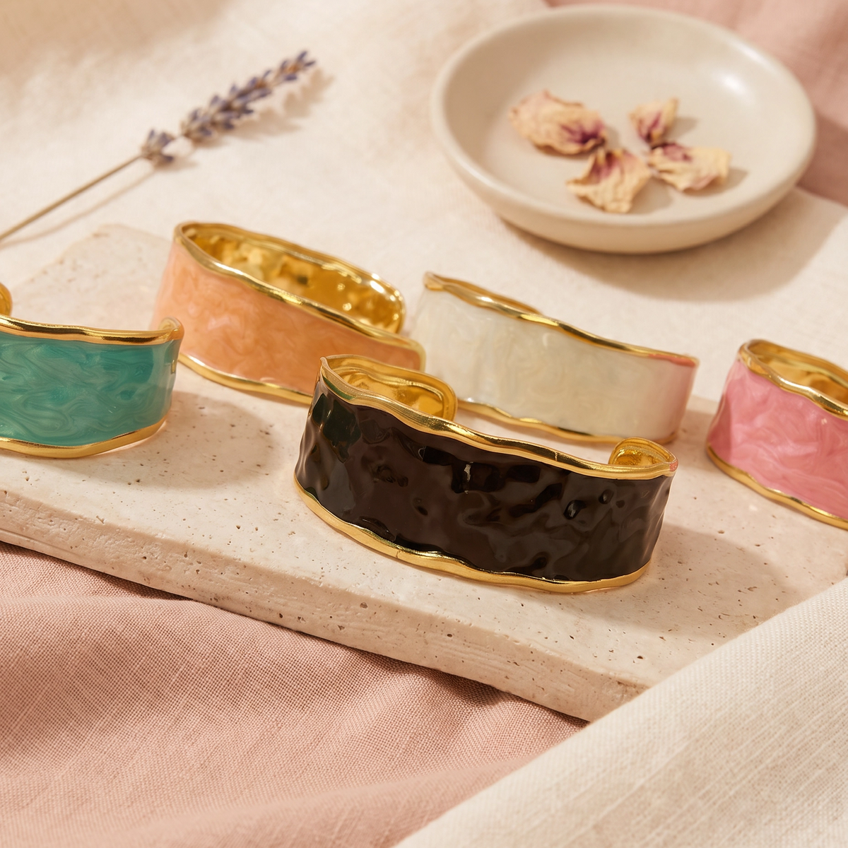 Solid enamel cuff bracelet Black - NoonJ Nation
